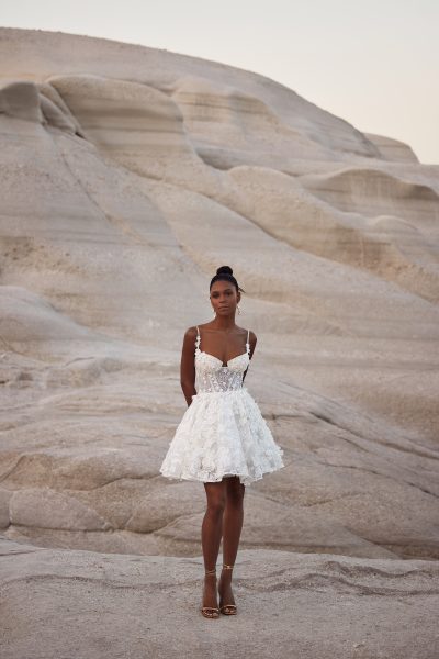 Colectia Milla Nova White & Lace - Calipso, Rochie de mireasa Nemeida