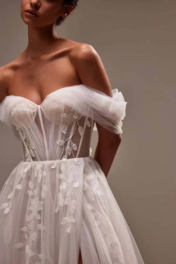 Milla_Nova_Muse_is_realita (1) Colectia Milla Nova White & Lace - Muse Is, Rochie de mireasa Realita